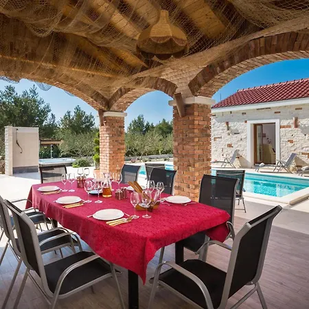 Mittelmeer Paradies Dom wakacyjny Szybenik